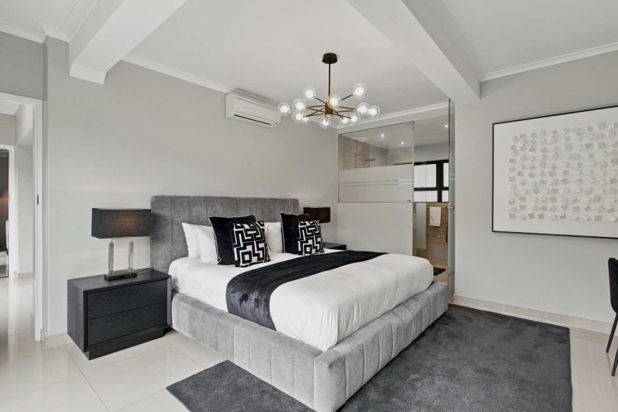 7 Bedroom Property for Sale in Oranjezicht Western Cape